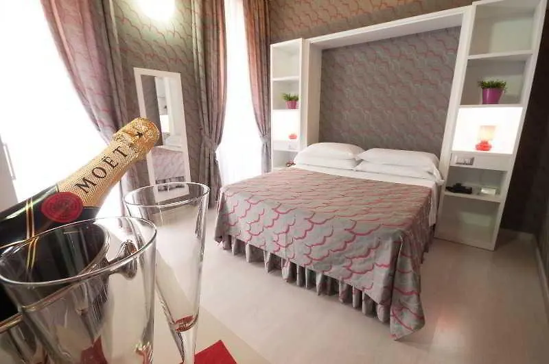 Relais Trevi 95 Boutique Hotel (Adults Only) Rom 4*,