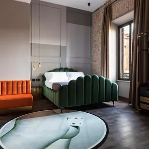 Hotel Chapter, Rzym