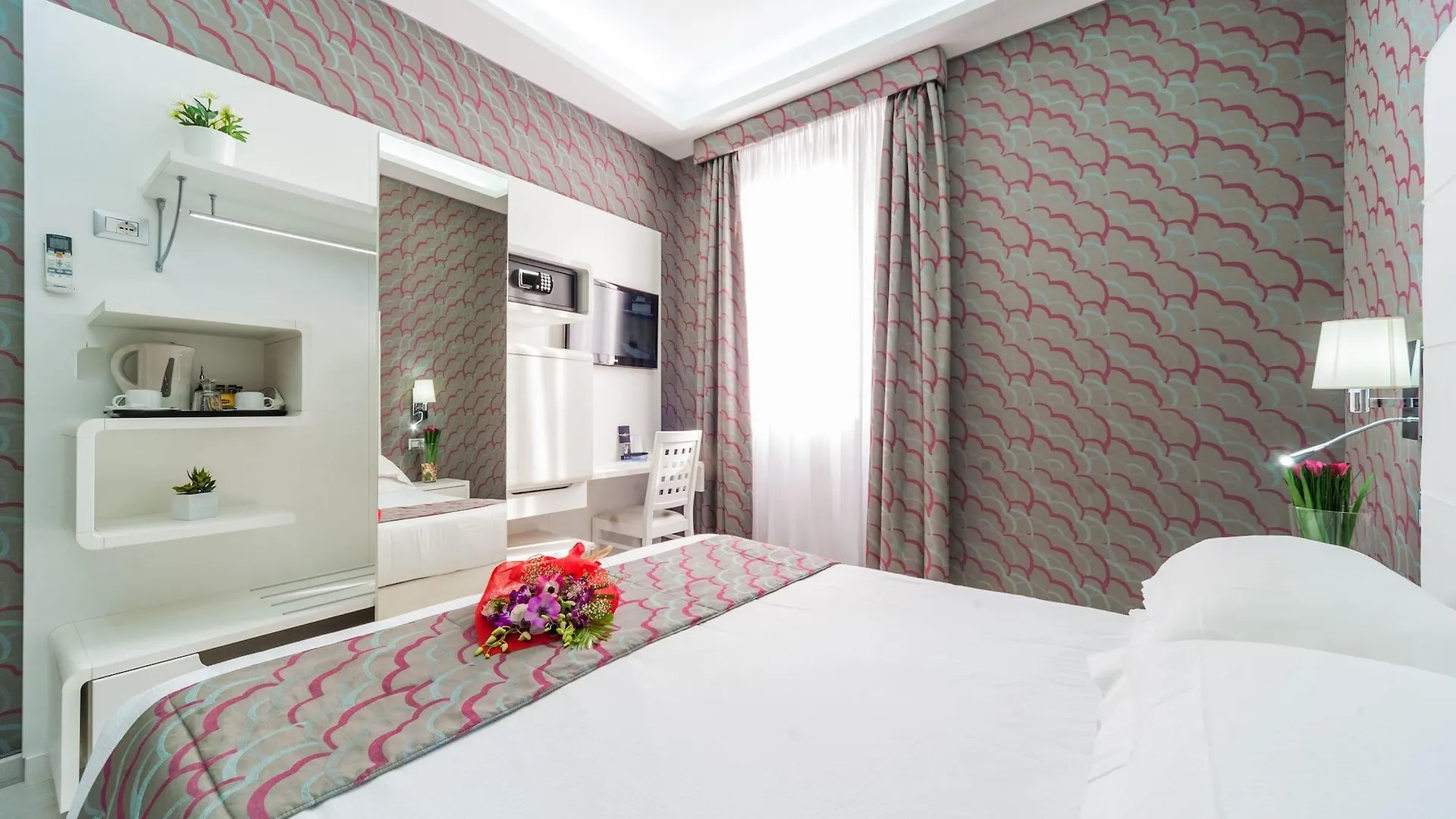Relais Trevi 95 Boutique Hotel (Adults Only) Rom 4*,