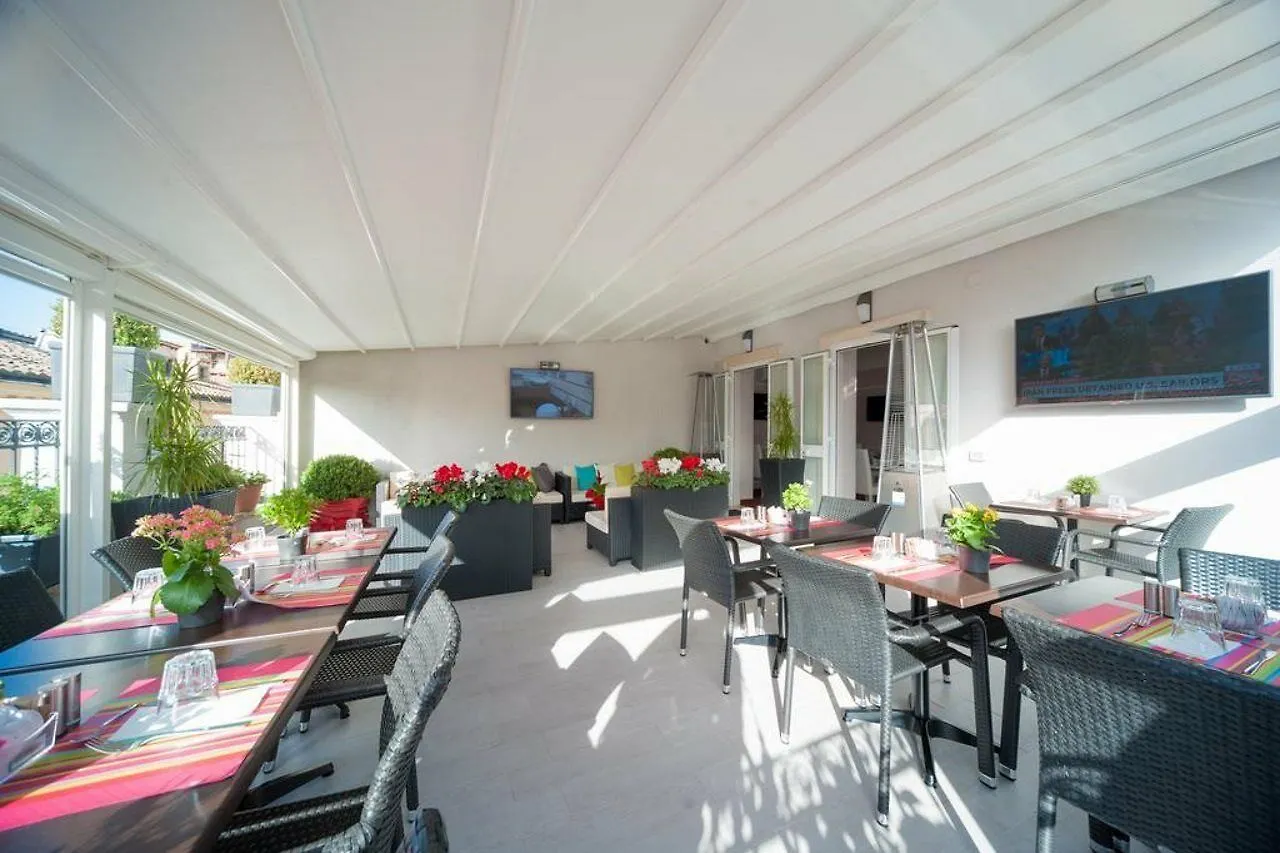 Relais Trevi 95 Boutique Hotel (Adults Only) Rom