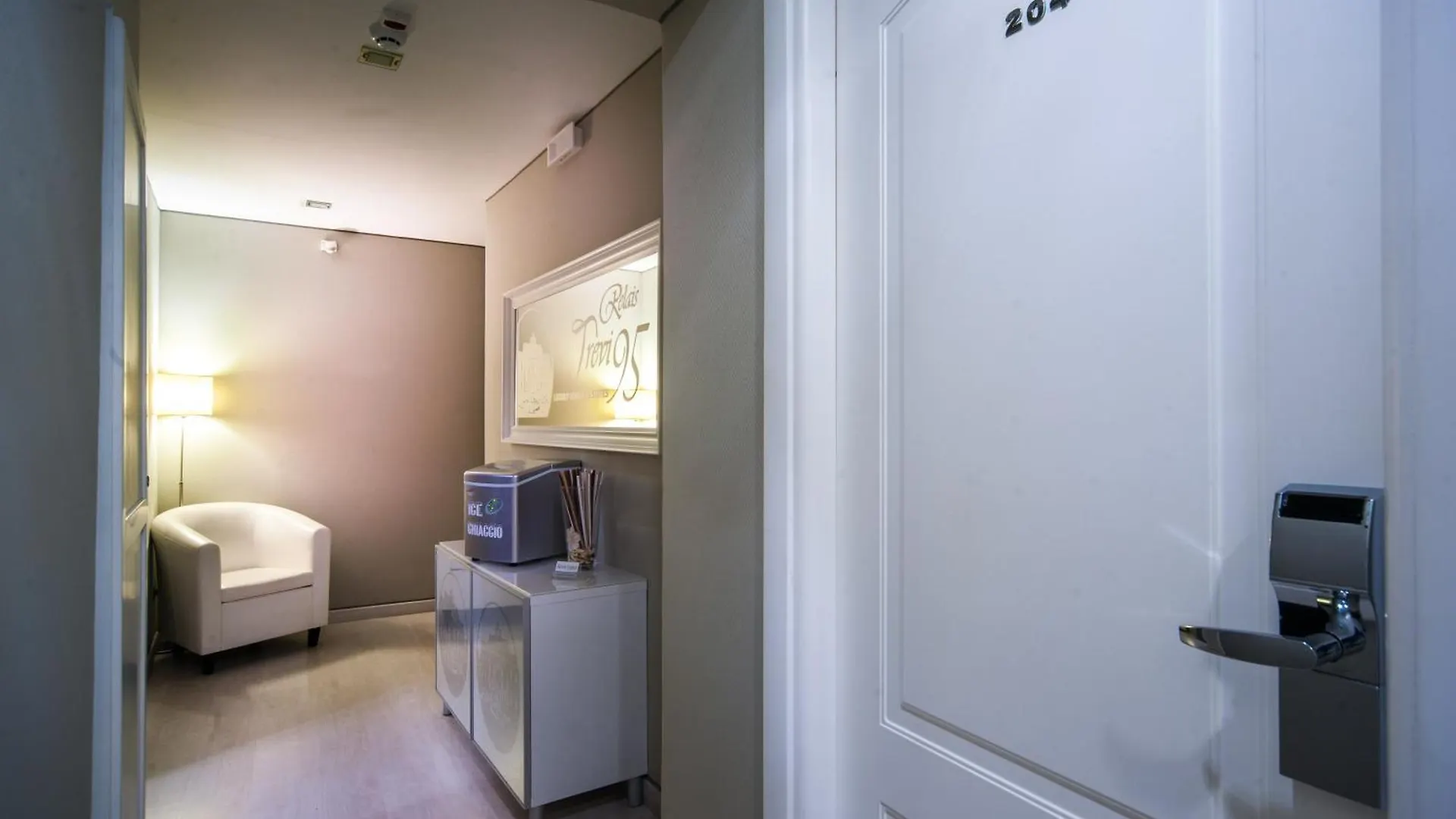 Relais Trevi 95 Boutique Hotel (Adults Only) Rome 4*,  Italy